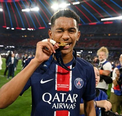 Paris Saint-Germain midfielder Senny Mayulu